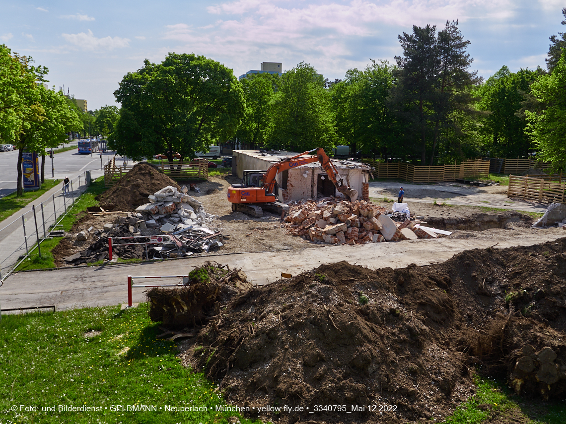 12.05.2022 - Baustelle am Haus für Kinder in Neuperlach